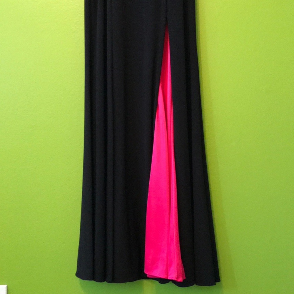 Formal Dress - Picture 4 of 7